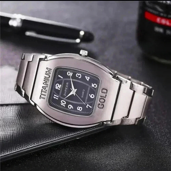 Other - Men's Barrel-shaped Square Bezel Business Casual Quartz Watch + 1 Alloy Bracelet